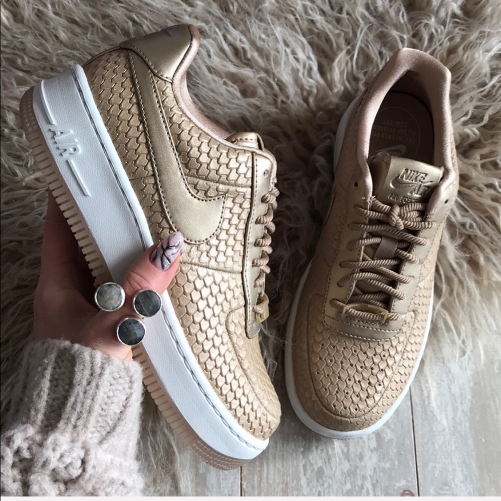 NWT Nike Air Force 1 upstep Premium Gold - Picture 5 of 8